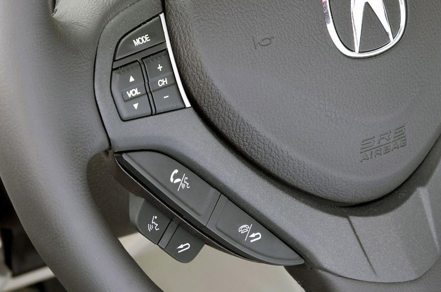 Детали интерьера Acura TSX 2008 года  (фото 4 из 210)